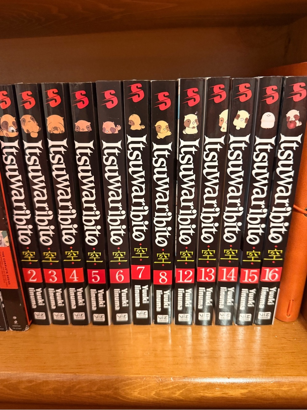 Tsuwari bito Manga Volumes Set - Black & Red Spines